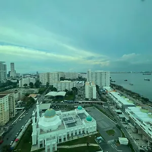Premier At Maritime Appartement George Town